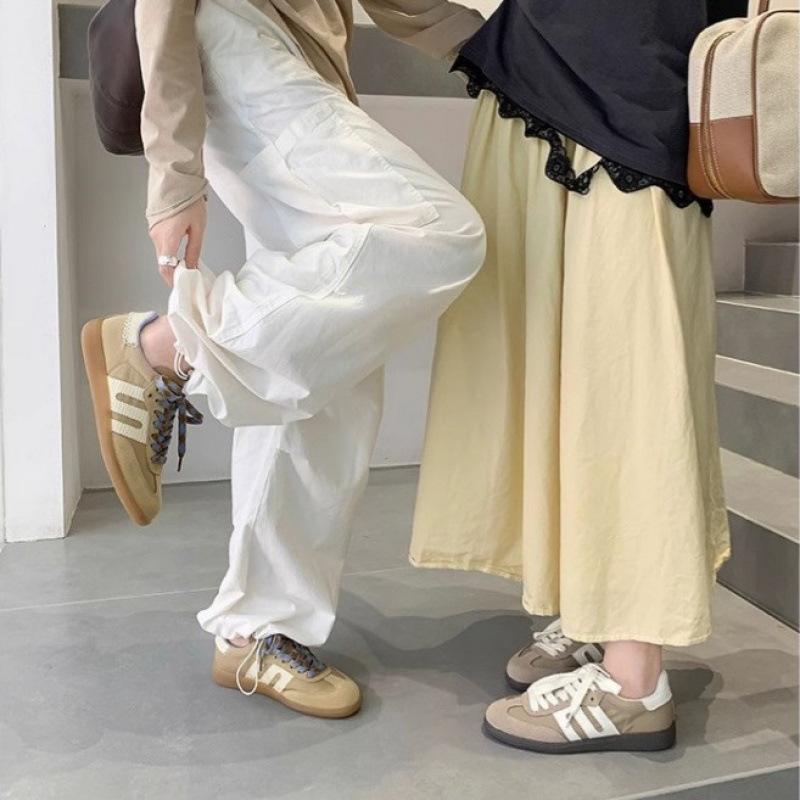 

Retro soft leather color matching sports and leisure board shoes women s versatile small inner height increase thick-soled white shoes 40