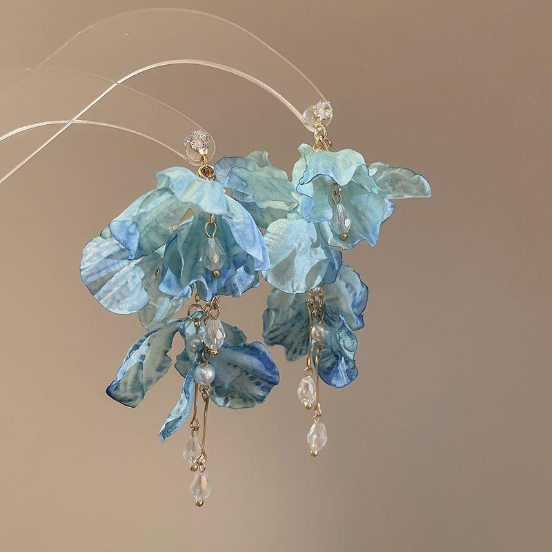 

Zhao Lusi Same Style Earrings Blue Fabric Flower Travel Holiday Earrings Ear Studs Ear Clip without Piercing 2025 Spring and Summer Earrings
