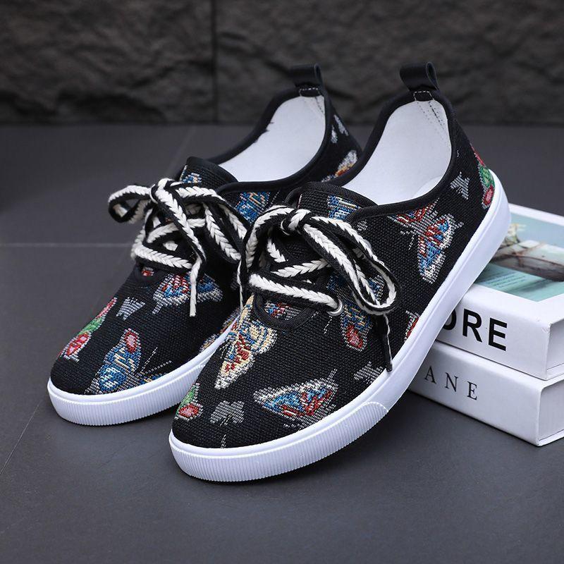 Women's Breathable and Fashionable Cloth Shoes for Summer Students Casual Sports Board Shoes for Women
