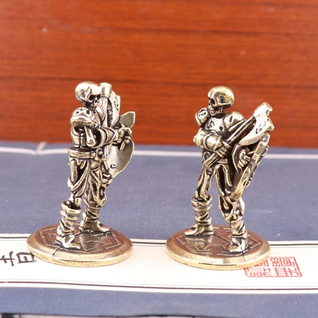 Retro Brass Skeleton Warrior Statue Desktop Ornaments Home Room Decorations Vintage Crafts Skeleton Man Figurines Miniatures