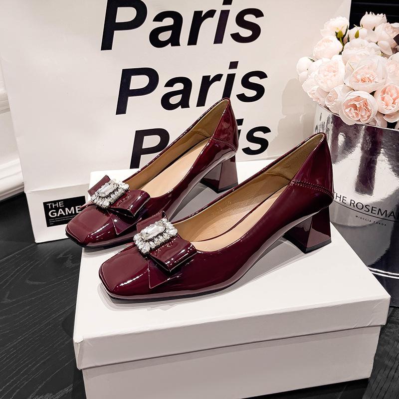 Square head high heels thick heels are not tired feet 2025 new Huizhou women's shoes patent leather red wedding shoes French shallow mouth single shoe