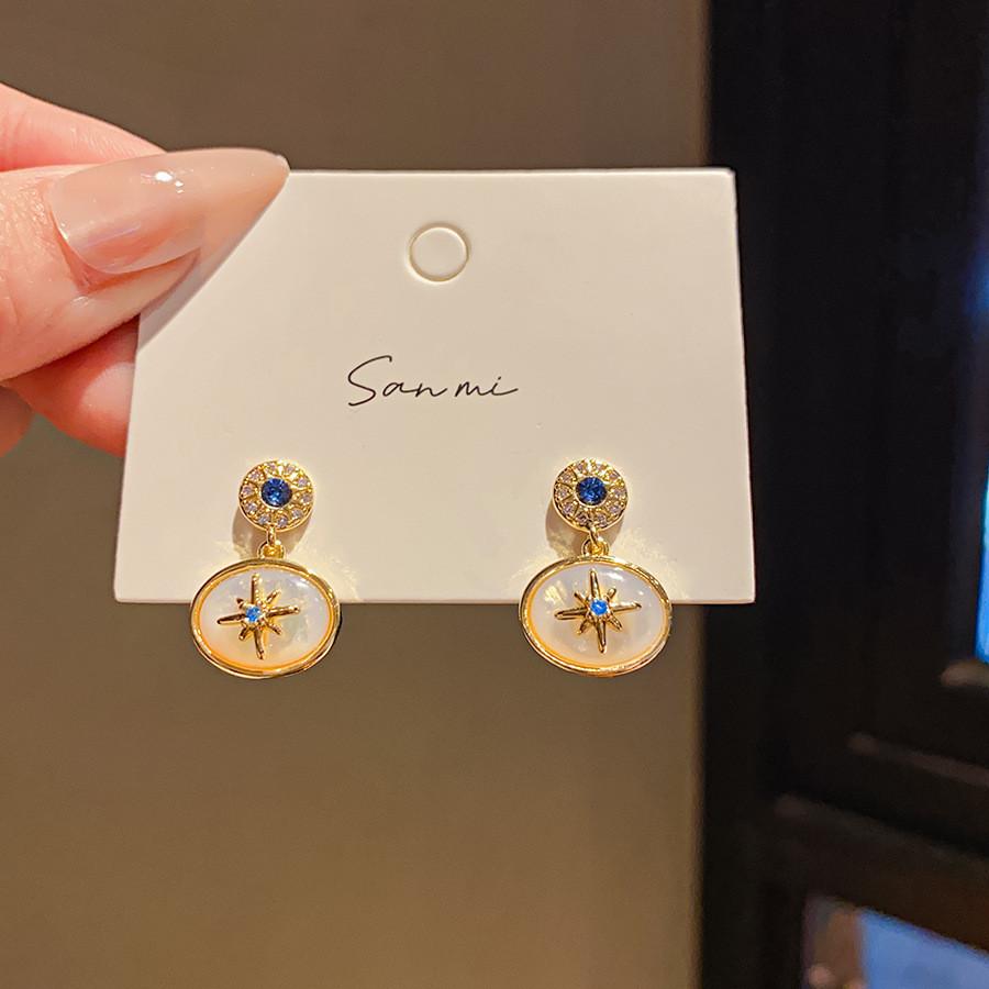 Elegant Retro Oval Zircon Ear Studs For Women In Gold And Silver Tone