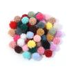 50 st fluffiga mjuka bollar färgglada pompom plyschbollar för gör-det-själv bröllopsfest julgranskläder nyckelringsdekoration tillbehör