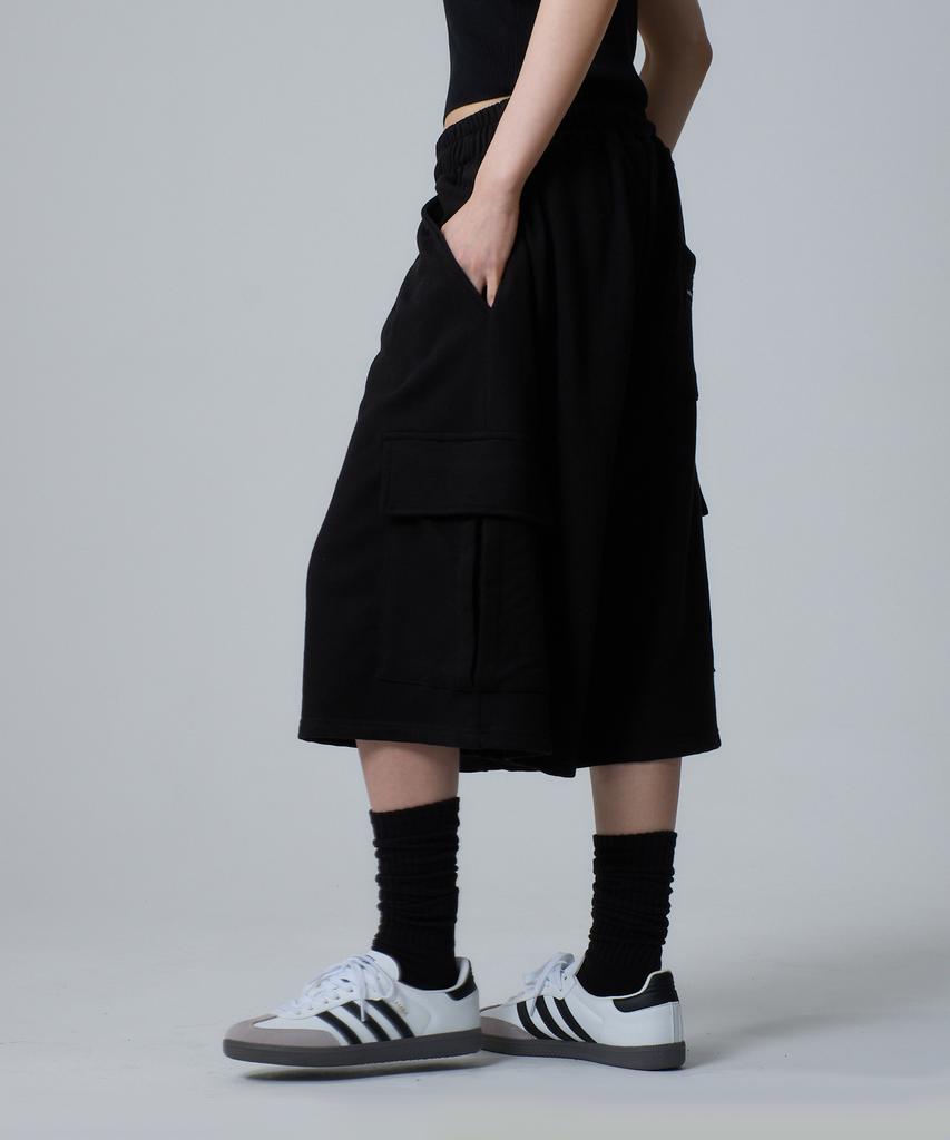 UNKNOWN PLANET Daily Wide Sweat Cargo Shorts Pants Black