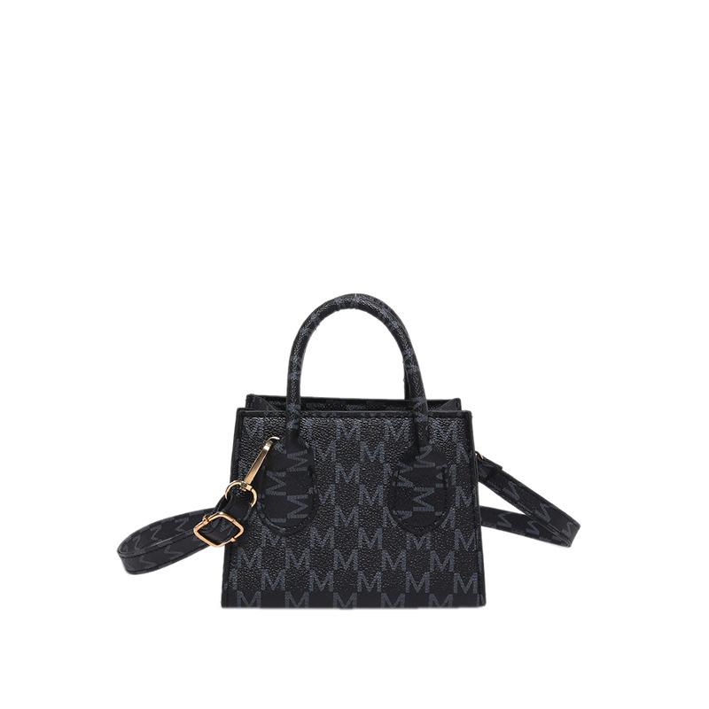 

Женская сумка новая атмосферная личность женская сумка большая вместимость повседневная сумка через плечо сумка кроссбоди маленькая квадратная сумка one size fits all