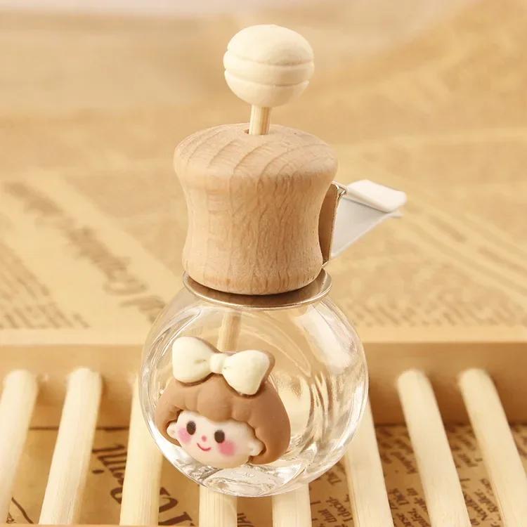 1PCS Car Perfume Bottle Hanging Glass Pendant Lasting Fragrance Auto Ornament Essential Oils Diffuser Car Interior Decoration