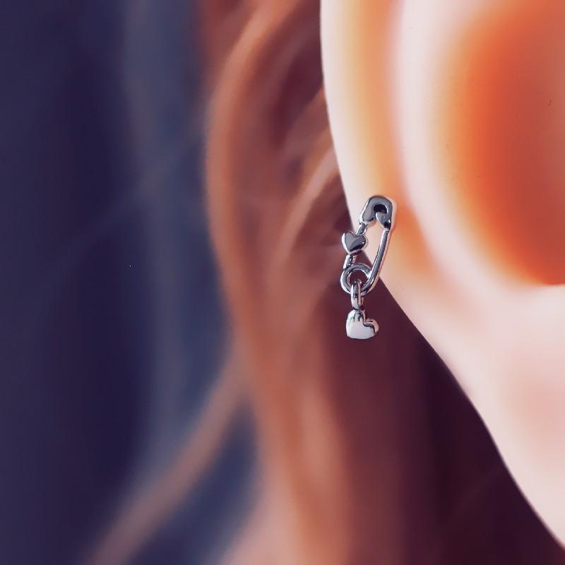 Korean Style Pin Earring Paper Clip Earrings Love Pendant Cold Style Punk Hyuna Earrings