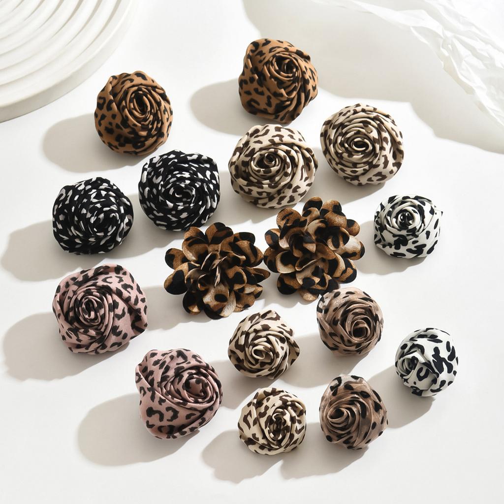 European and American fashion women wild leopard print flower stud earrings personalized retro ins autumn and winter earrings