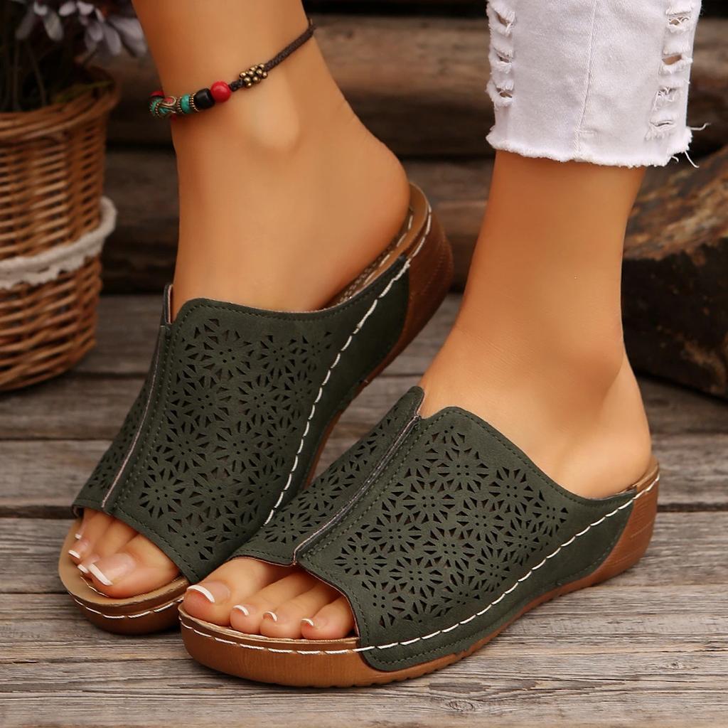 Women Hollow Out Wedge Slippers New Summer Comfy Platform Sandals Non Slip Plus Size Slippers Slides Women Zapatos De Mujer