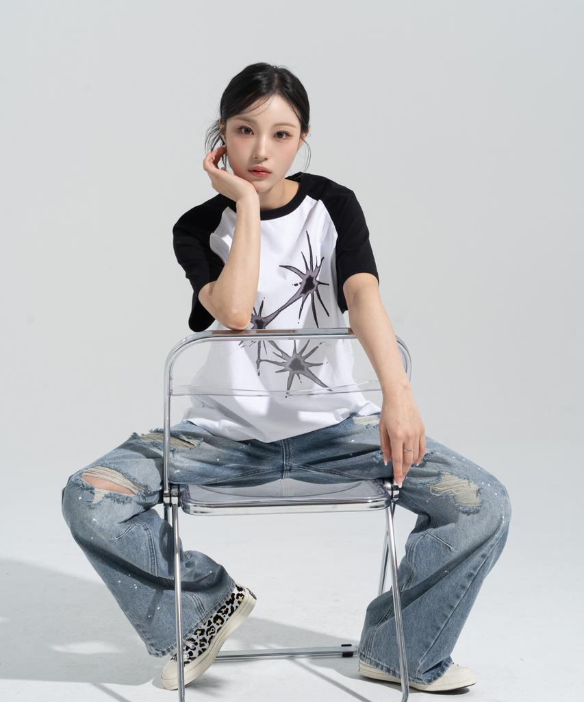 Peijeuhwaiteu [Phase_5] Flare Raglan Shortsleeves _White / 8802026-St20