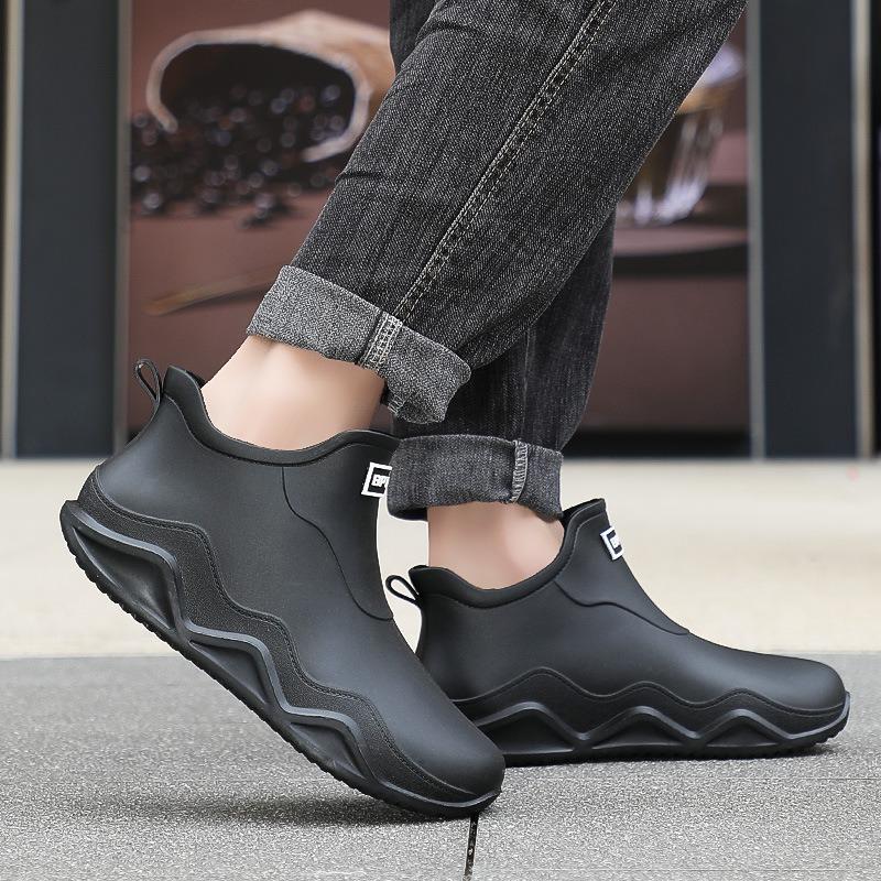 Rain shoes wear fashion rubber shoes couple color matching waterproof shoes camping adventure wading shoes trend men's and women's rubber shoes