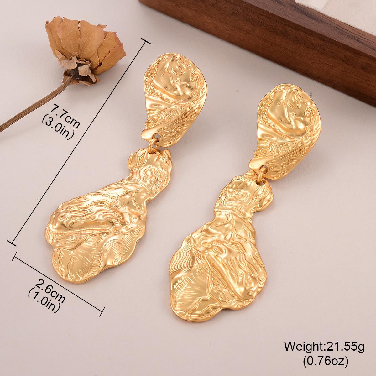 

Metal earrings exaggerated European and American retro irregular gold large flower pleated texture stud earrings fringed splicing earrings