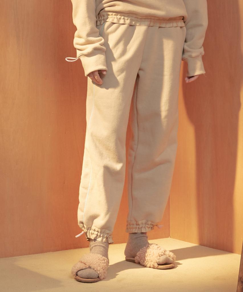 Near And Dear String Detailed Sweatpants [Beige]