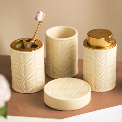 Set da 4 Pezzi per Bagno con Dispenser Lozione, Bicchiere Collutorio, Portaspazzolino da Bancale