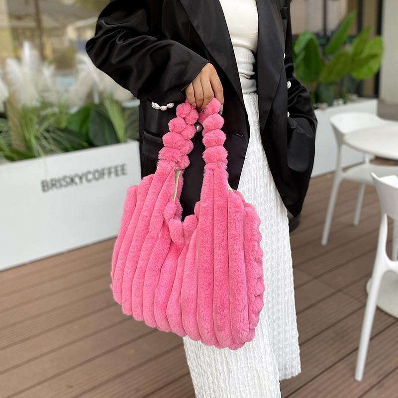 Stilvolle, geräumige Plüsch-Tragetasche, weiche, urban-schicke, flauschige Schultertasche