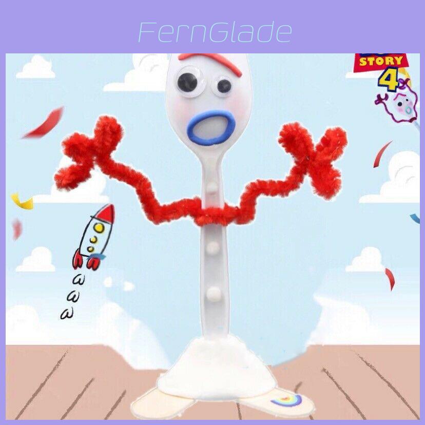 Vzrušující sada Toy Story 4 Forky a Nůž pro kutily podporující kreativní hru pro děti