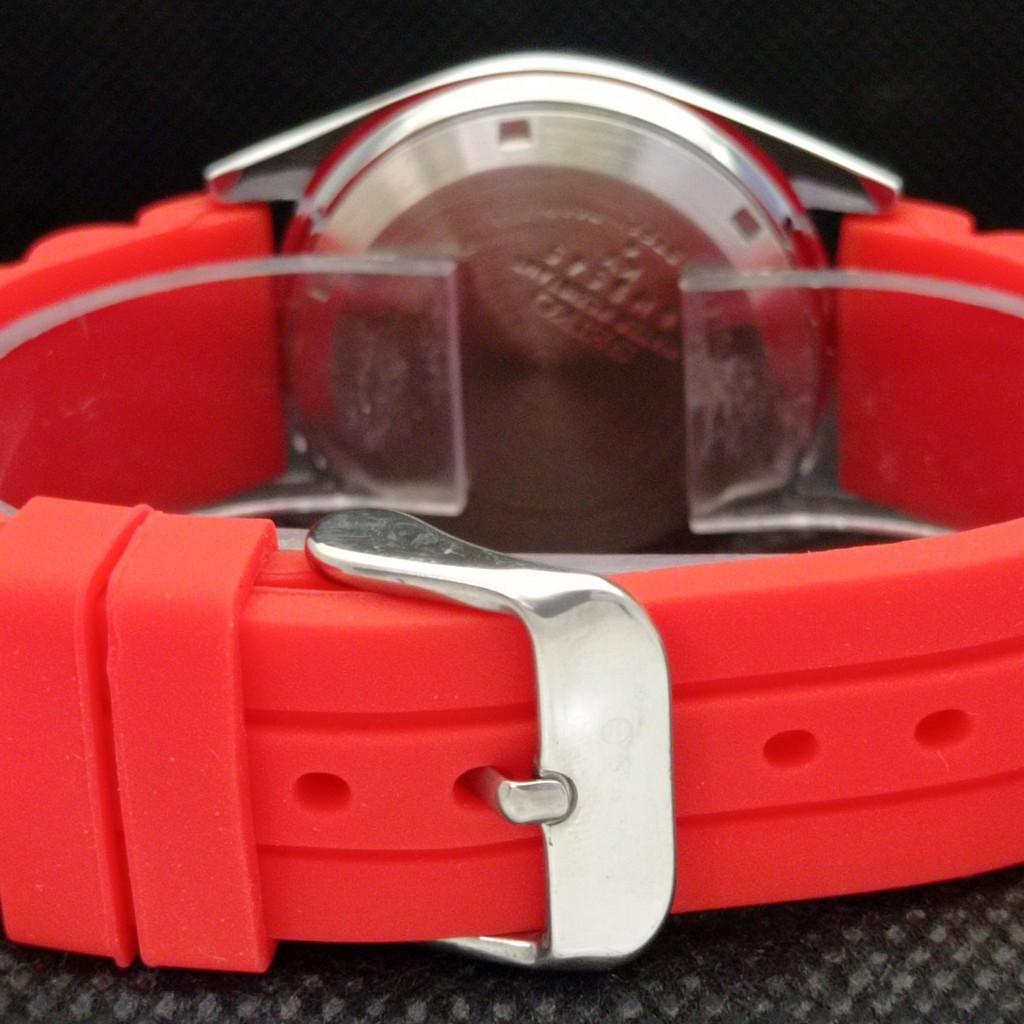 Generalüberholte Vintage-Armbanduhr „SEIKO 5“ aus Japan, Automatik, D/D, Rot, 593a-a311236-9