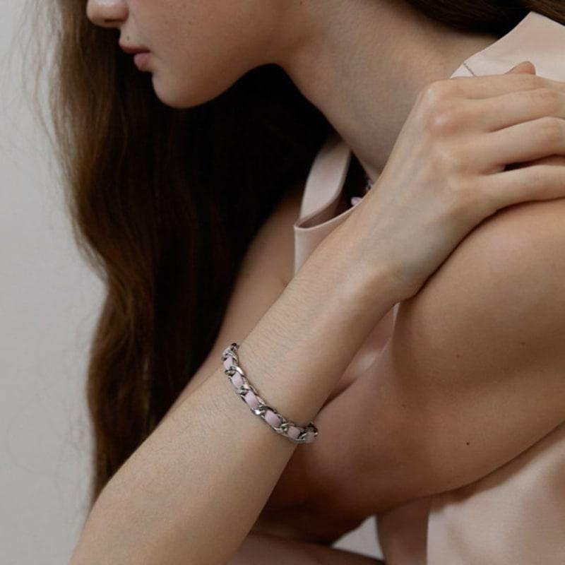 LOVE ME MONSTER Chic Leather Ribbon Chain Bracelet (L243MBC010)