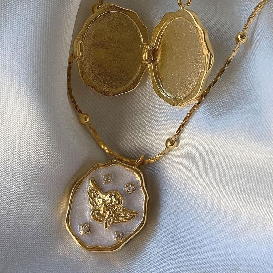Vintage Copper Locking Necklace For Women With Geometric Pendant And Stones