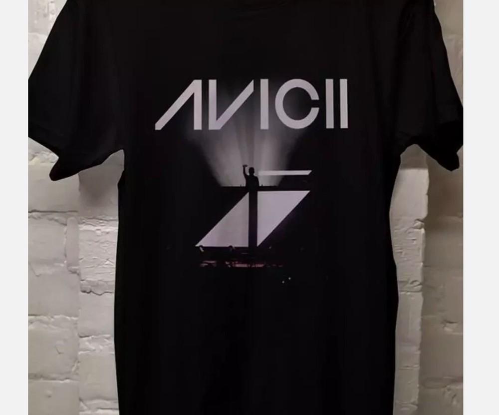 

MEMORY Avicii Gift For Fan Tribute T Shirt Full Size S5XL Unisex T-Shirt S
