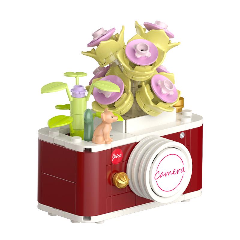 Jiaqi Retro TV Assembled Succulent Building Blocks Model JK2715