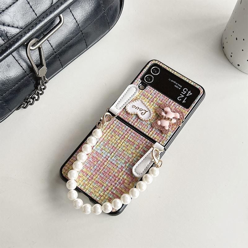 

Bear Mobile Phone Case Flip Foldable Mobile Phone Case for Samsung Zflip4 Pearl Hand Chain 5 Heart Xflip For Samsung ZFlip3