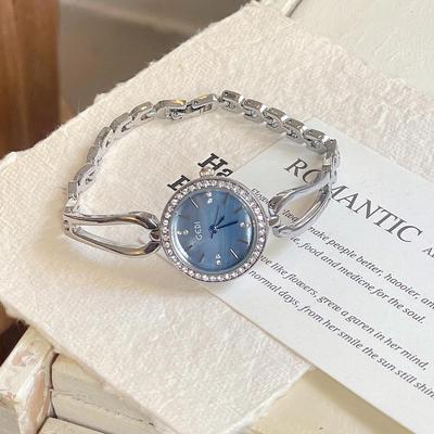 Gedi Elegant Student Quartz Watch: Sleek Alloy Design, Fashionable Ladies' Bracelet Timepiece