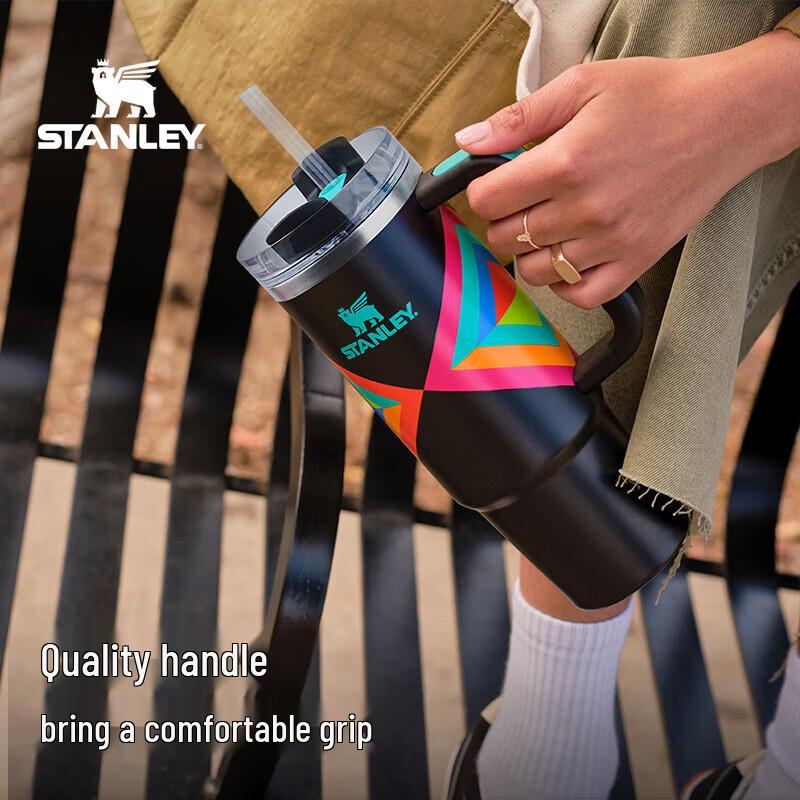 Термостакан Stanley Adventure H2.0 из нержавеющей стали с вакуумной изоляцией и соломинкой