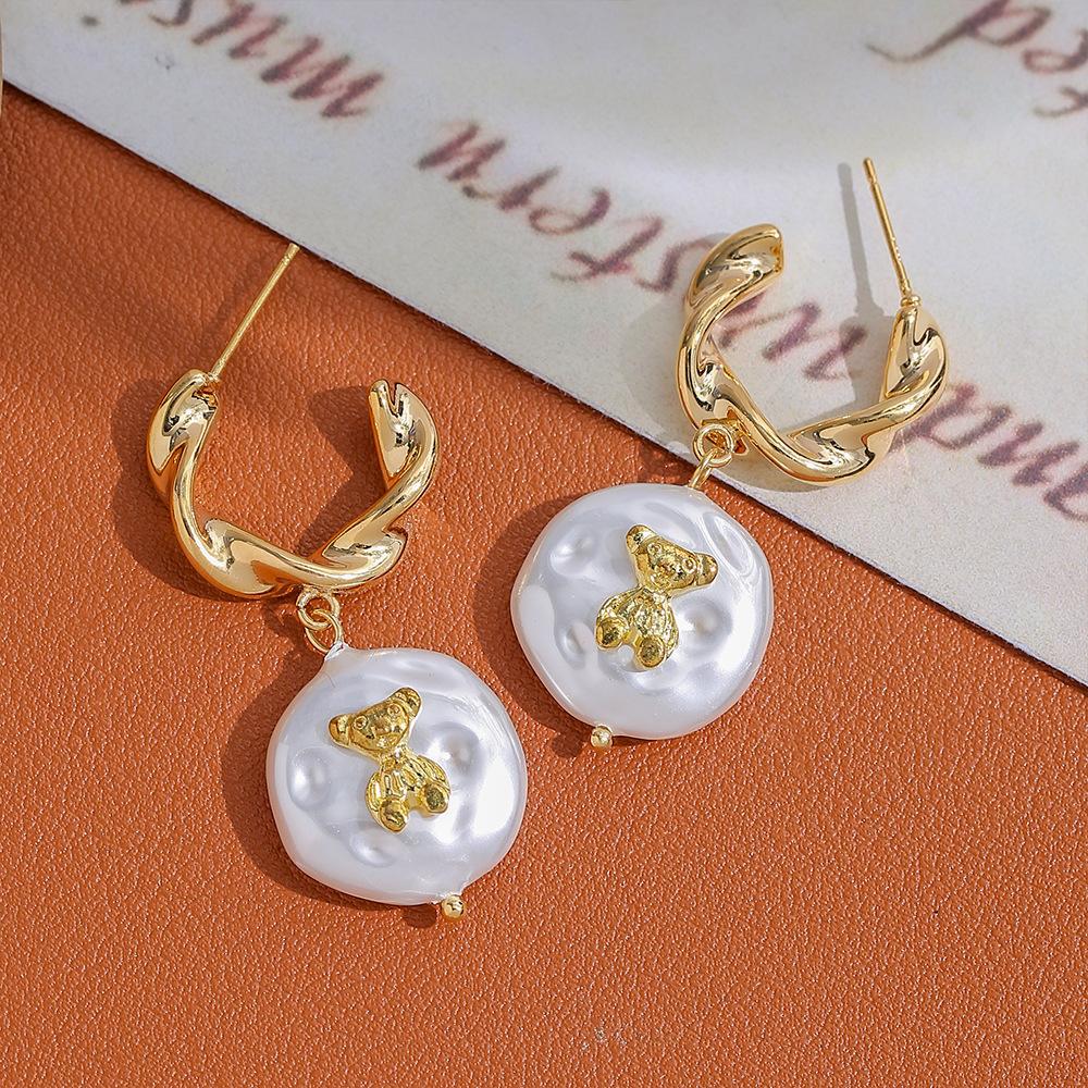 High-end Earrings, Light Luxury, Fashionable and Elegant Women's Ear Accessories, Exquisite and Versatile Studs