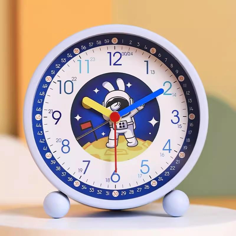 Early Childhood Alarm Clock for Students Special Children's Time Management for Boys and Girls To Go To School. Metal Bedside Mute Clock