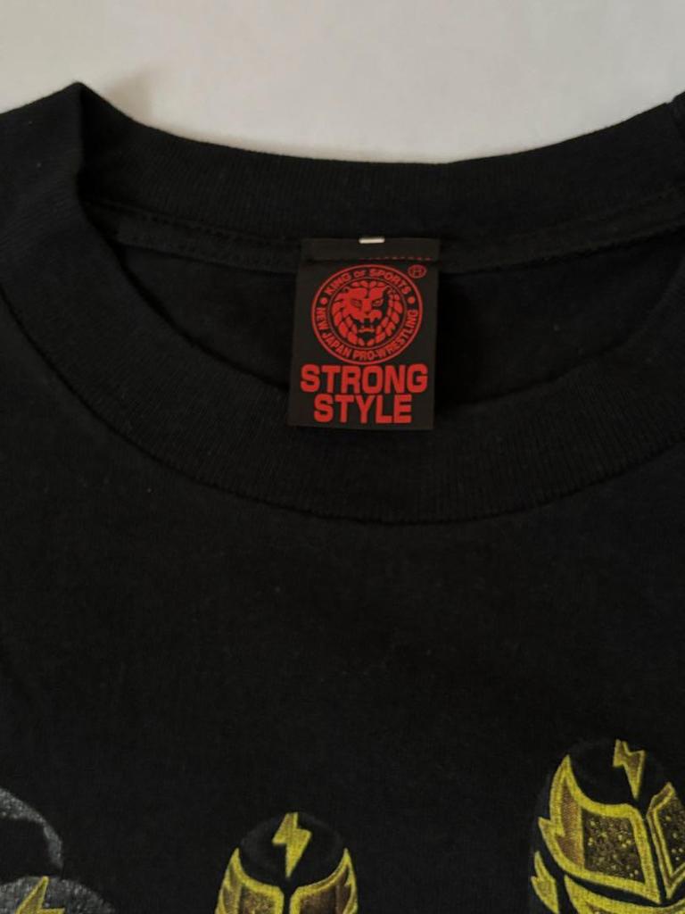[USED] New Japan Pro-Wrestling Masked Legend T-Shirt (Size L) Professional Wrestling Mask