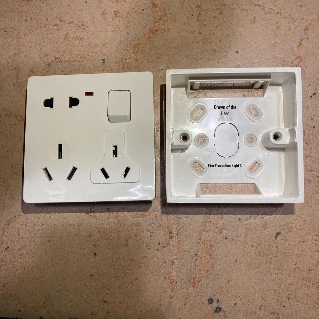 Concealed 86 Switch Single Gang Wall Socket Panel with Multifunctional Five-Hole and Eight-Hole Features