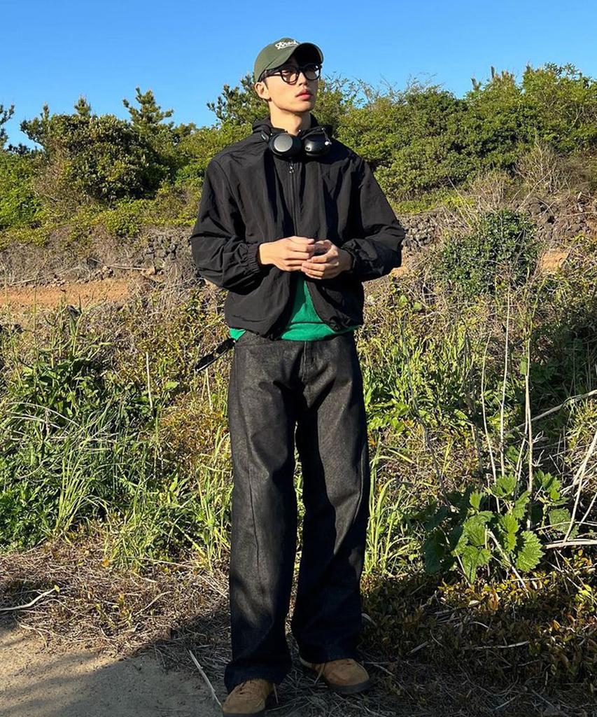 Mood Inside Special Hooded Windbreaker_8 Colors