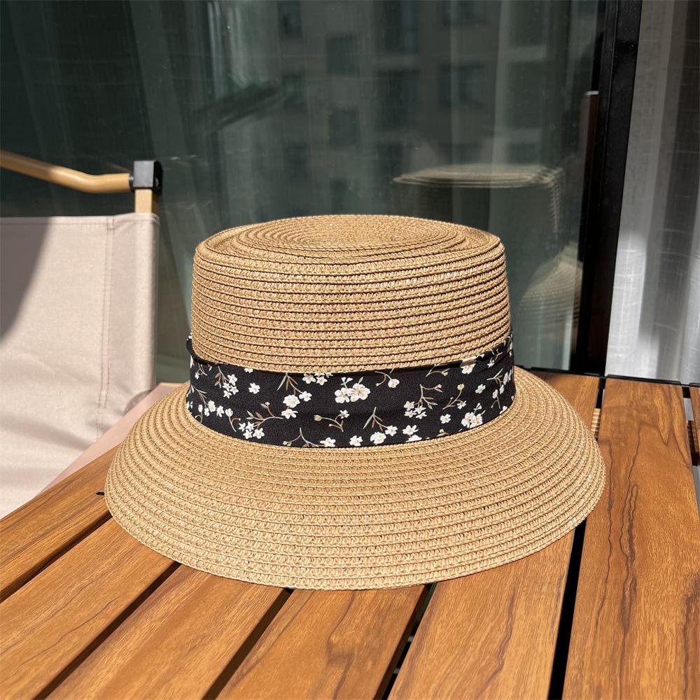 Small Fresh Straw Hat Women's Summer Seaside Beach Sun Protection Sun Hat Vacation Sun Hat Straw Woven Cool Hat