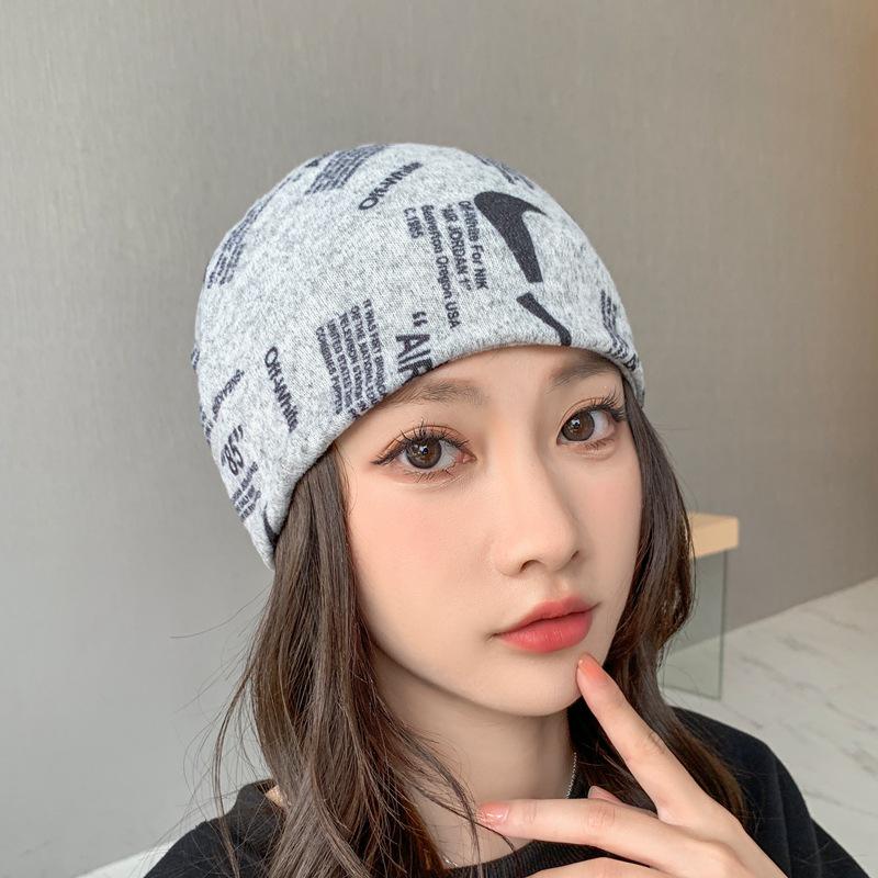 Women's Multifunctional Neck and Hat Scarf: Warm Twist Cap & Mask for Autumn/Winter