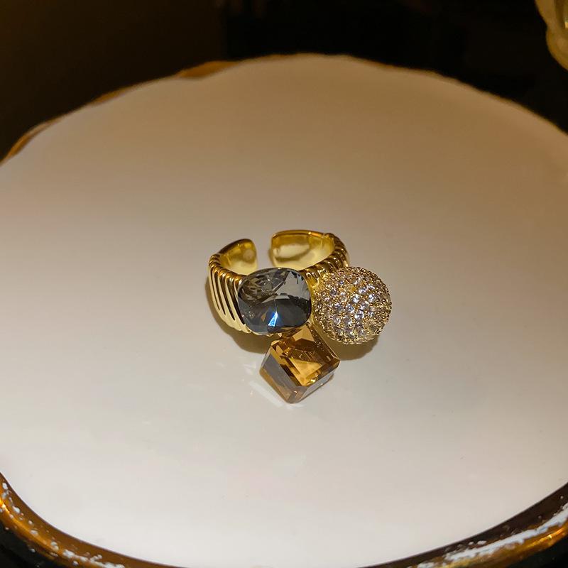 Vintage Palast Blumenring Diamantstil Leichter Luxus Premium Zeigefinger Schmuck