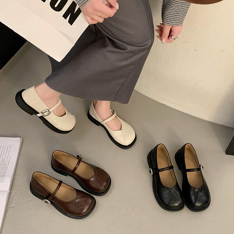 New flat-bottomed Mary Jane small leather shoes women's new spring and summer skirt white gentle single shoes