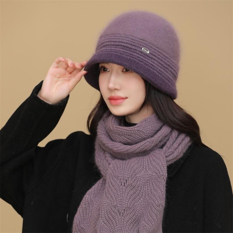 

Зимняя плюшевая толстая теплая шапка, классическая полосатая контрастная пряжа, универсальная рыбацкая шапка для женщин one size