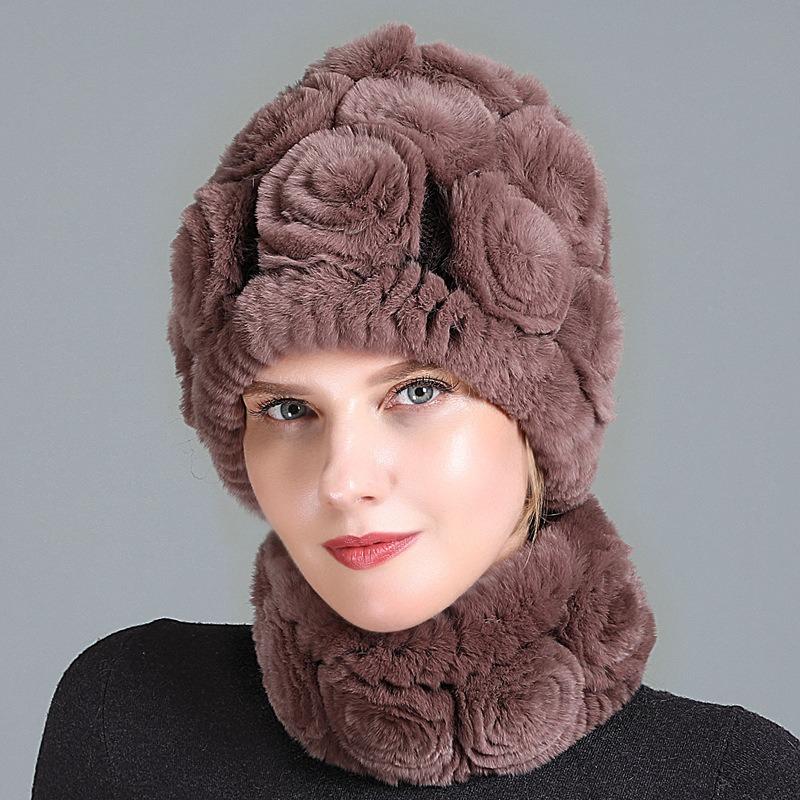 QT-078 Adult hat QT-078 Qiu Pongfan knitted hat women's fur versatile hand hook tie-dye hairball color matching