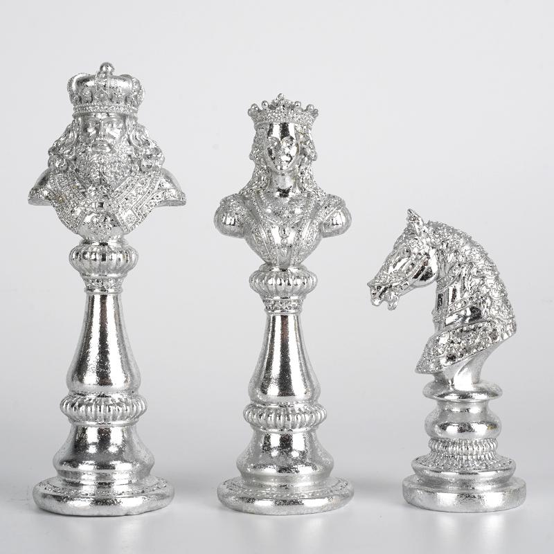 Pryskyřičné řemeslné šachy Zlatý král Abstraktní portrét Socha Šachová figurka Dekorativní figurky Pokojové dekorační doplňky