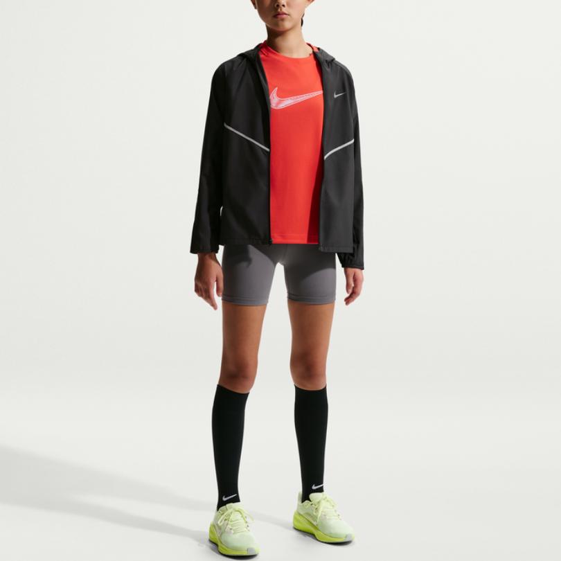 Nike Ceket FW25 Miler Yılbaşı Sürümü At Yılı Sınırlı Suya Dayanıklı Kapüşonlu Uzun Kollu Çocuk Çocuk ceketleri IO3389-010