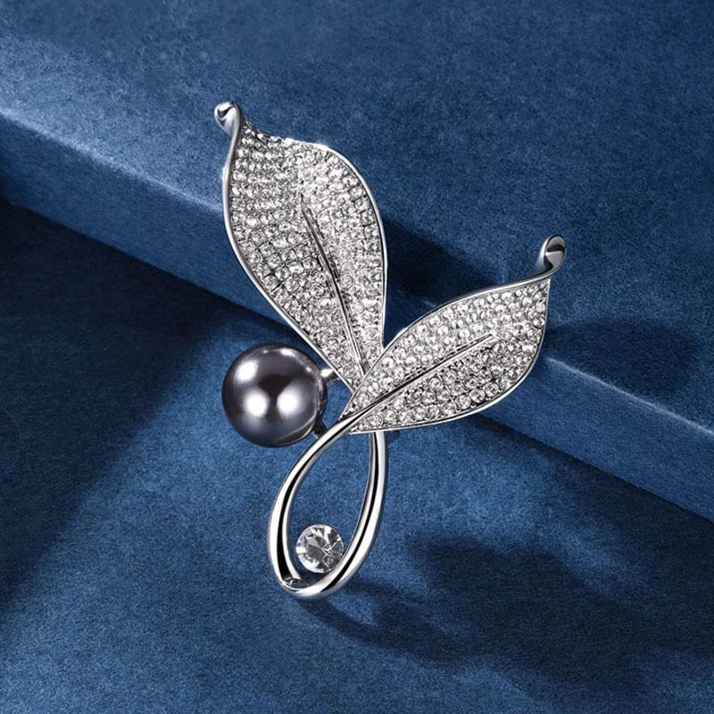 

Ежегодная брошь Мэри Женский жемчуг Высококачественный нежный корсаж Анти-световой костюм Xiaoxiangfeng Pin Аксессуары