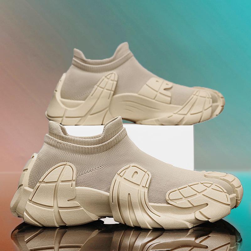 2025 New Men's Solid Color Sneaker Breathable Slip-On Mesh Sneakers Lightweight Outdoor Hiking Shoes Summer Outdoor Casual Wear