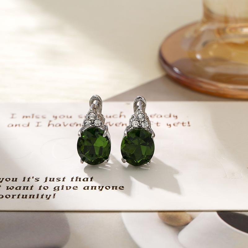 

Elegant Zircon Inlaid Egg-Shaped Earrings - Luxury Women’s Ear Cuffs with Unique Niche Design зелений