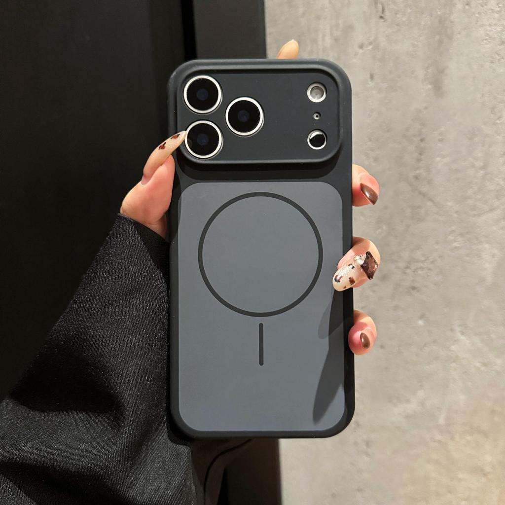 Dual-Color Silicone Drop-Proof Protective Case for iPhone 17pm, 16pm, 15pro