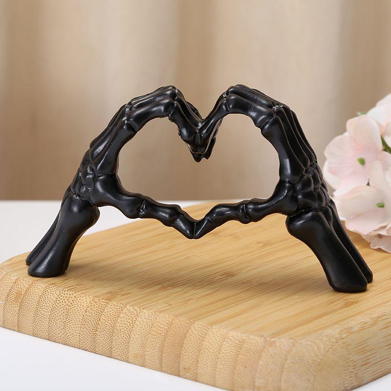 Love Gesture Resin Statues Sculptures Desktop Ornament Sculpture Figurines Simple Art Crafts Office Home Decoration Holiday Gift