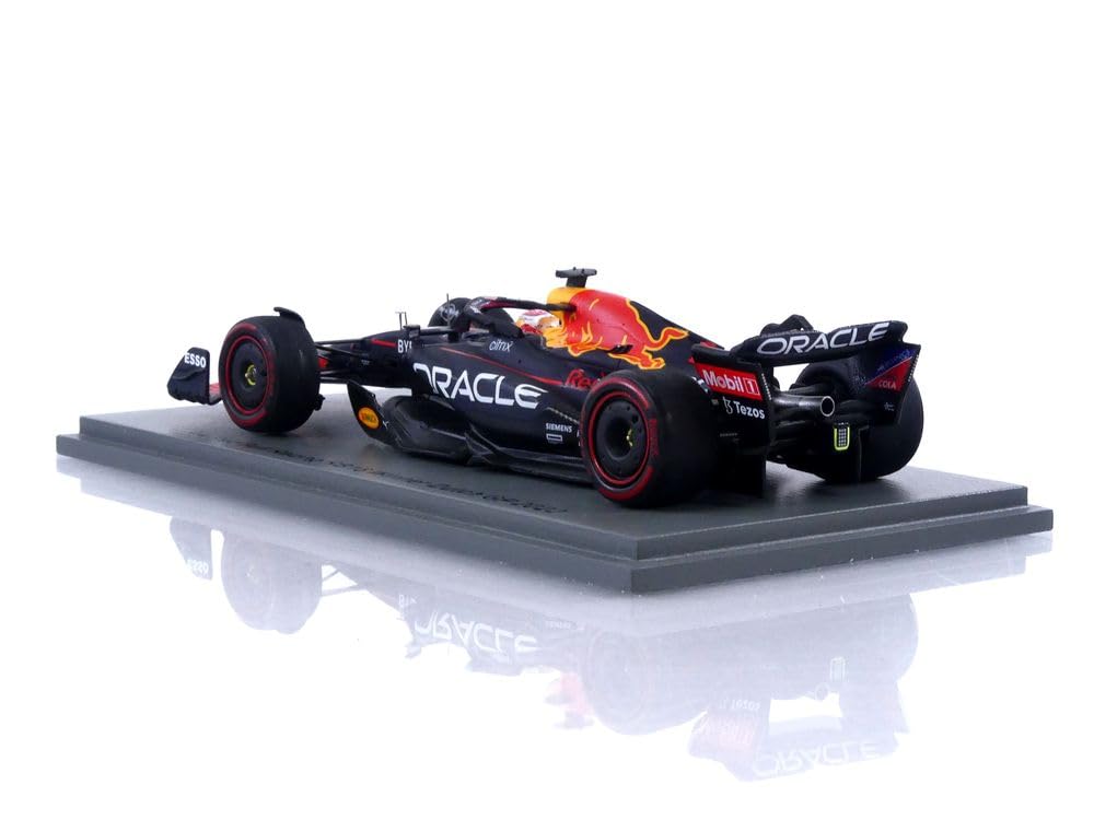 Spark Oracle Red Bull Racing RB18 2022 F1 Dutch GP Winner Verstappen career 1/43 #1 M. "30th win"