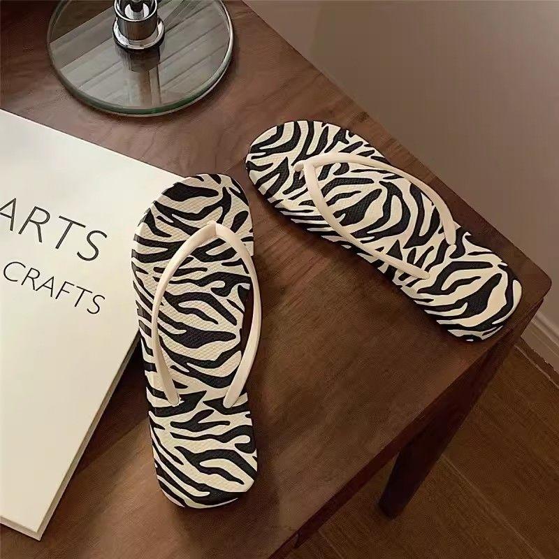 Fashion Outside Flip Flops Shoes On Beach Flat Cartoon Pattern Slides Top Designs Slip-resistant 39 Women's Slippers and Ladies Sandals