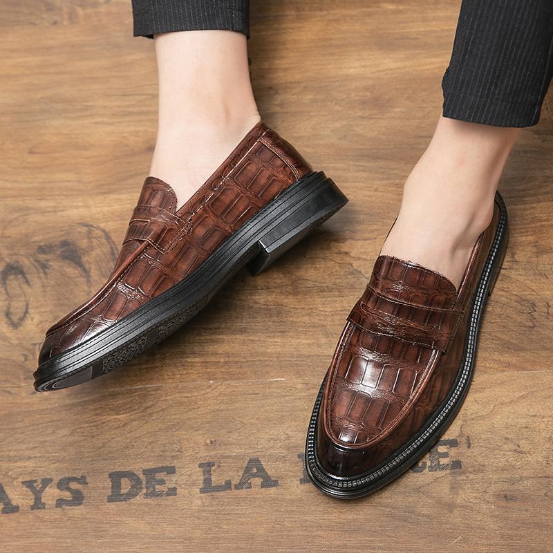 Fashion Luxury Brand Slip-On Shoes All-match Men's Loafers Leather Comfortable Soft Sole Mens Flats Classic Retro Male Casual Footwear