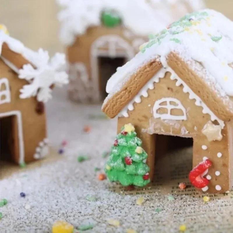 2025 Hot Sale 3 Pcs Creative Christmas Gingerbread House Cookie Cutter Lovely House Handmade Diy Stainless Steel Cookie Molds